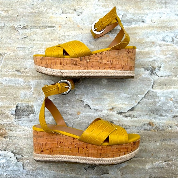 Marc Fisher Platform Carlin Sandals - Picture 4 of 8